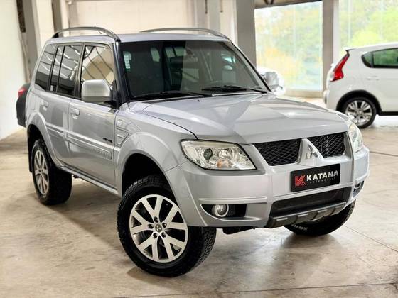 MITSUBISHI PAJERO TR4 2.0 4X4 16V 140CV FLEX 4P AUTOMÁTICO